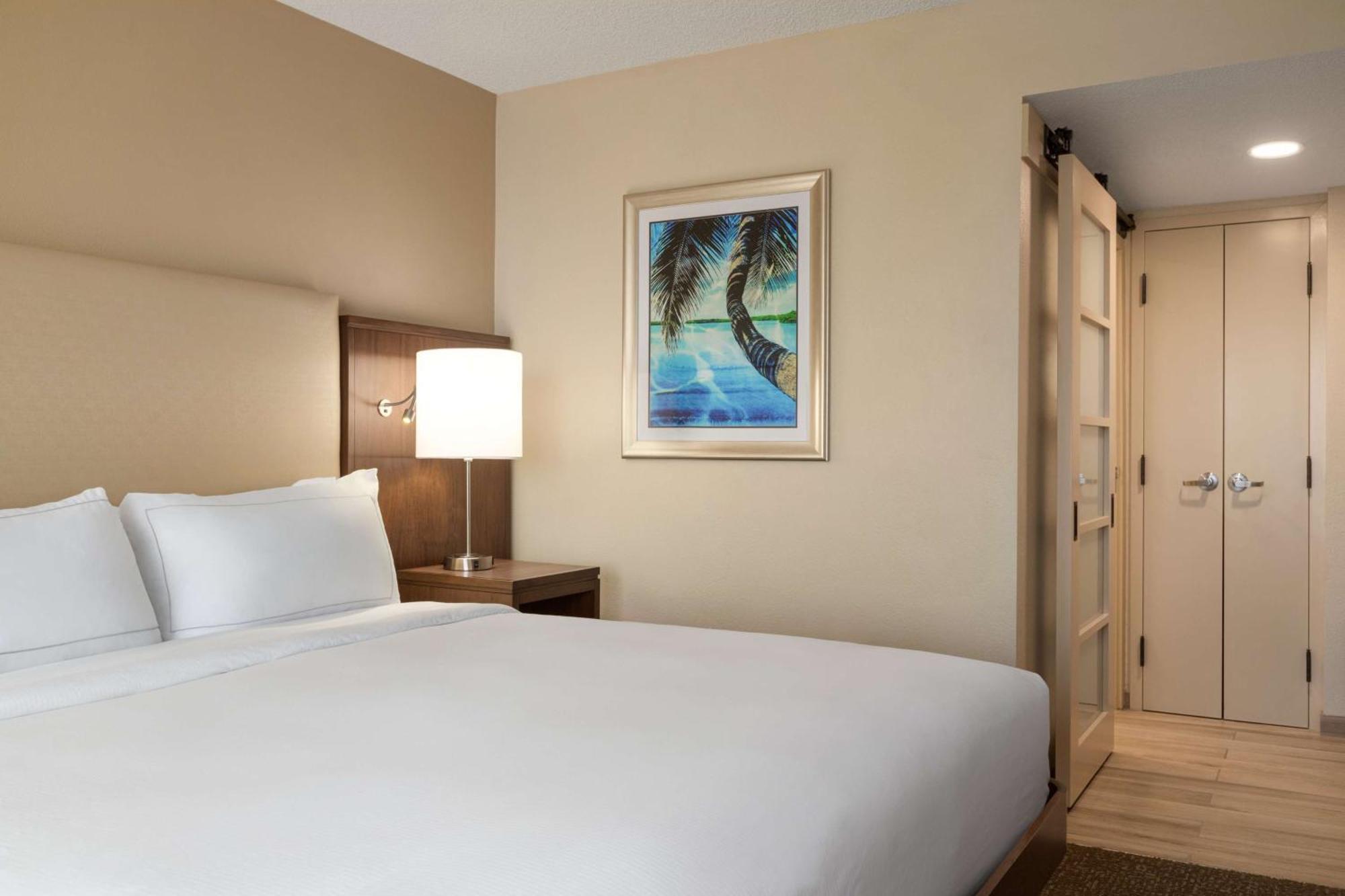 Doubletree By Hilton Fort Myers At Bell Tower Shops Bagian luar foto