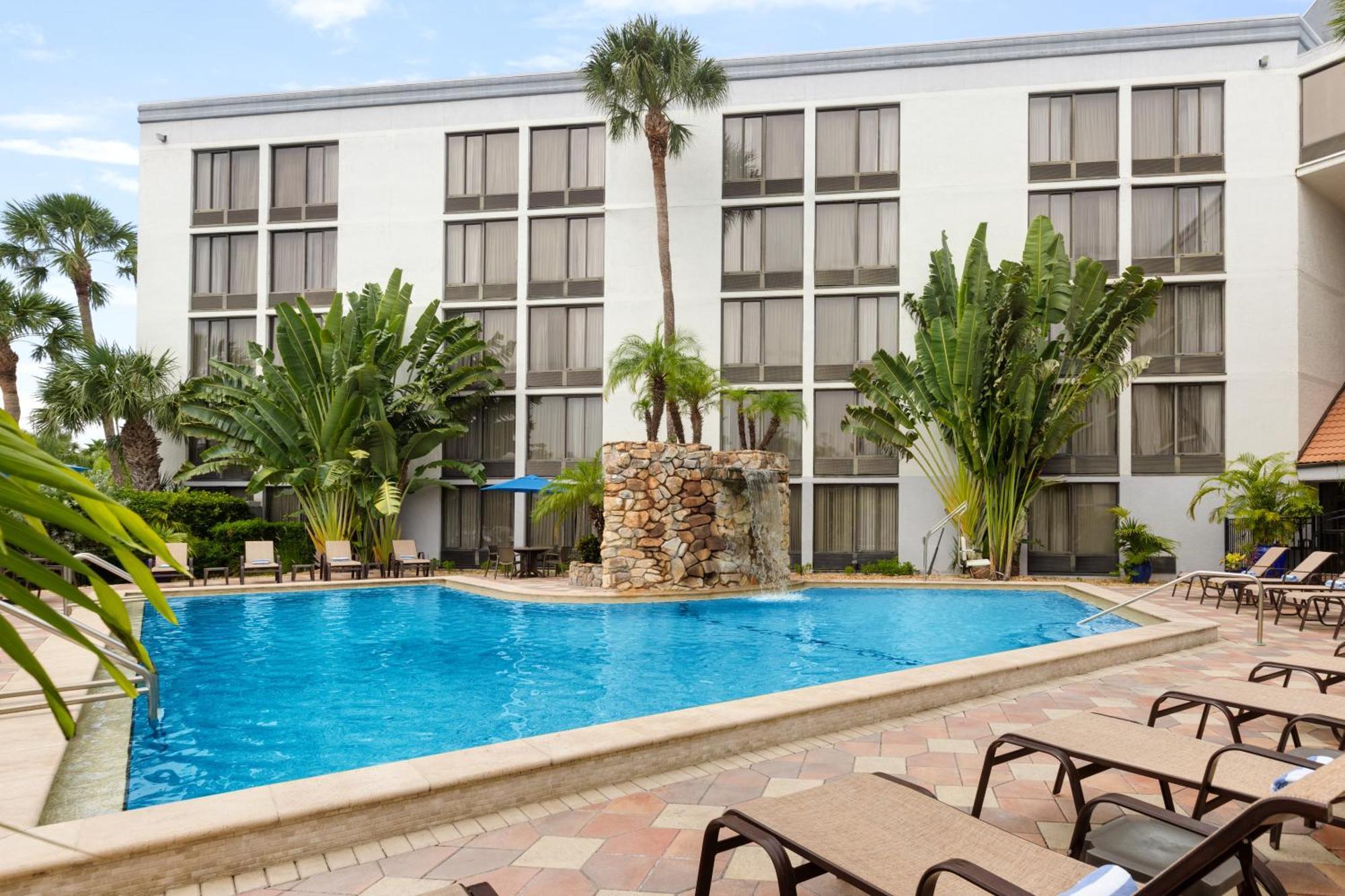 Doubletree By Hilton Fort Myers At Bell Tower Shops Bagian luar foto