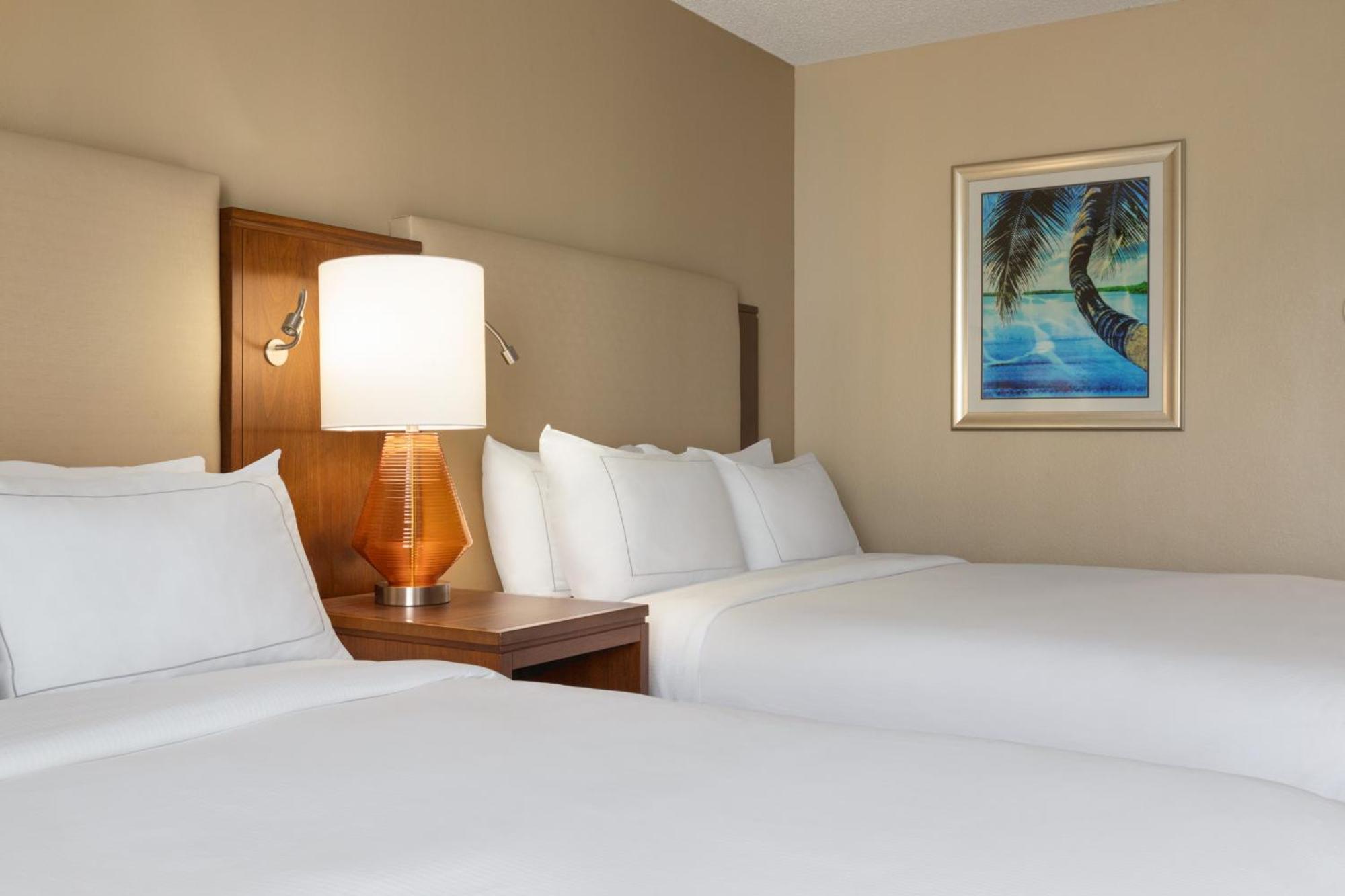 Doubletree By Hilton Fort Myers At Bell Tower Shops Bagian luar foto